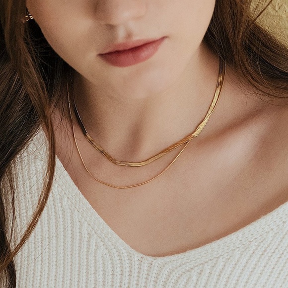 18K Gold Plated Double Flat Thin Snake Chain Clavicle Chain (Gold/Double Layer) - Picture 6 of 7